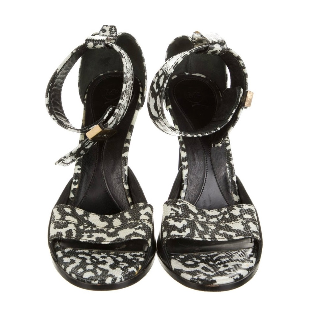 Alexander McQueen Black and White Snake-Print Ankle Strap Stiletto - Picture 3 of 6